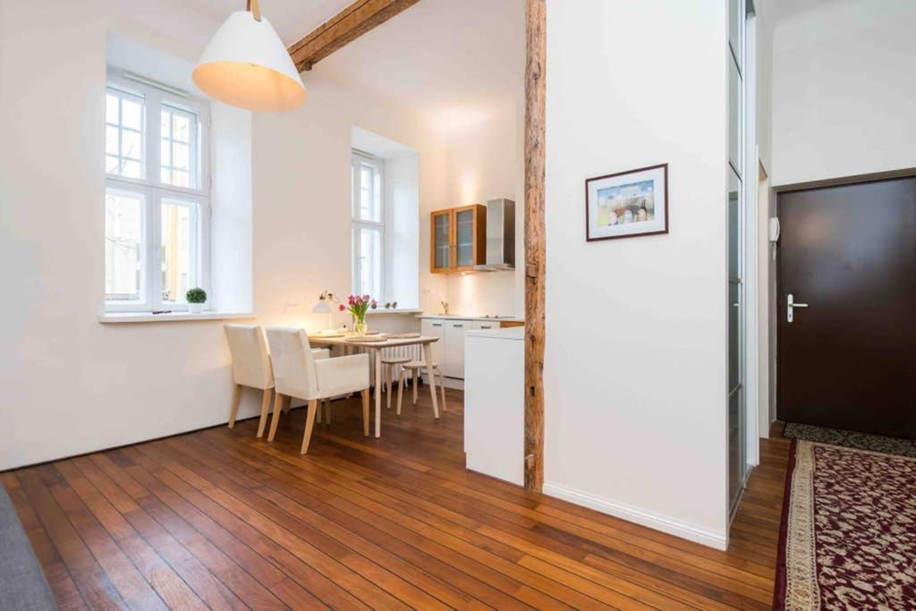 Best Location, Beautiful And Quiet Old Town Apt. 탈린 외부 사진